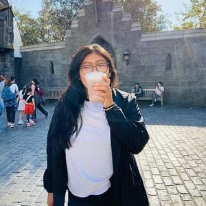 Meet your Posher, Angelica